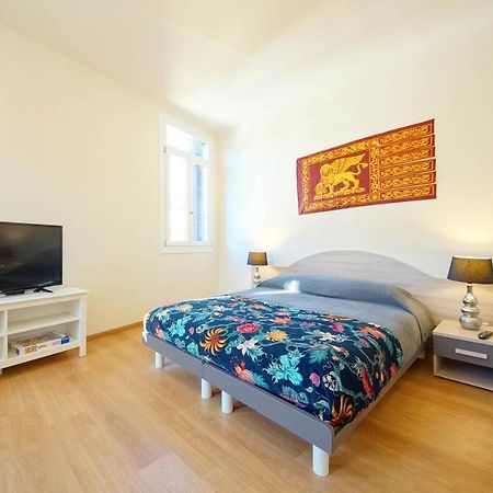 Ca' Circus 4 Rooms Wi-Fi Fibre 베니스 외부 사진
