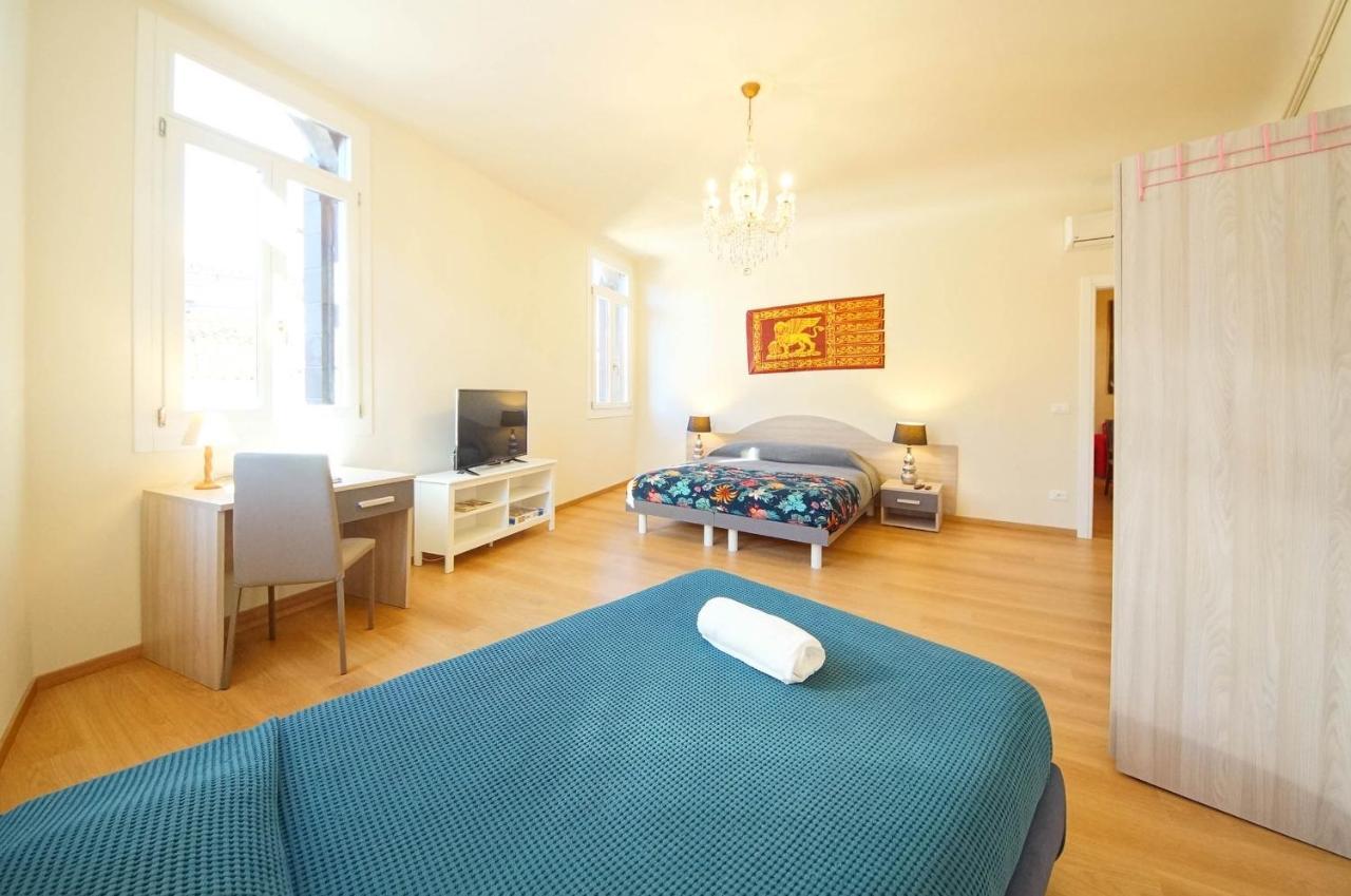 Ca' Circus 4 Rooms Wi-Fi Fibre 베니스 외부 사진