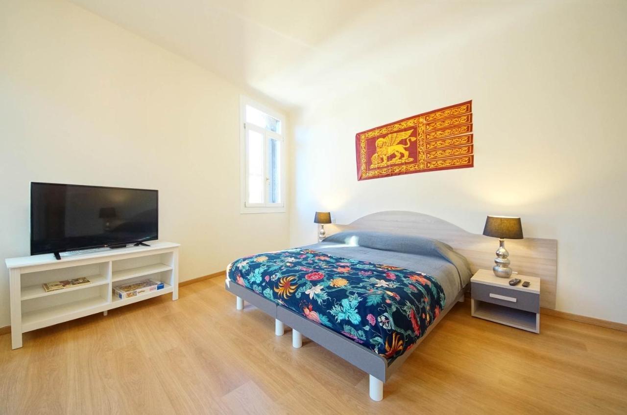 Ca' Circus 4 Rooms Wi-Fi Fibre 베니스 외부 사진