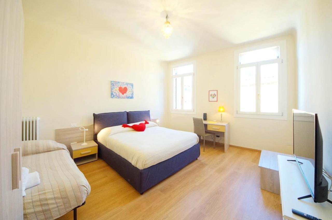 Ca' Circus 4 Rooms Wi-Fi Fibre 베니스 외부 사진